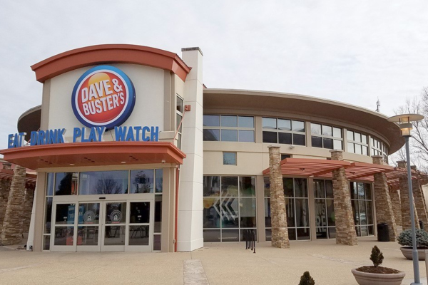 Dave and Busters Q1 earnings